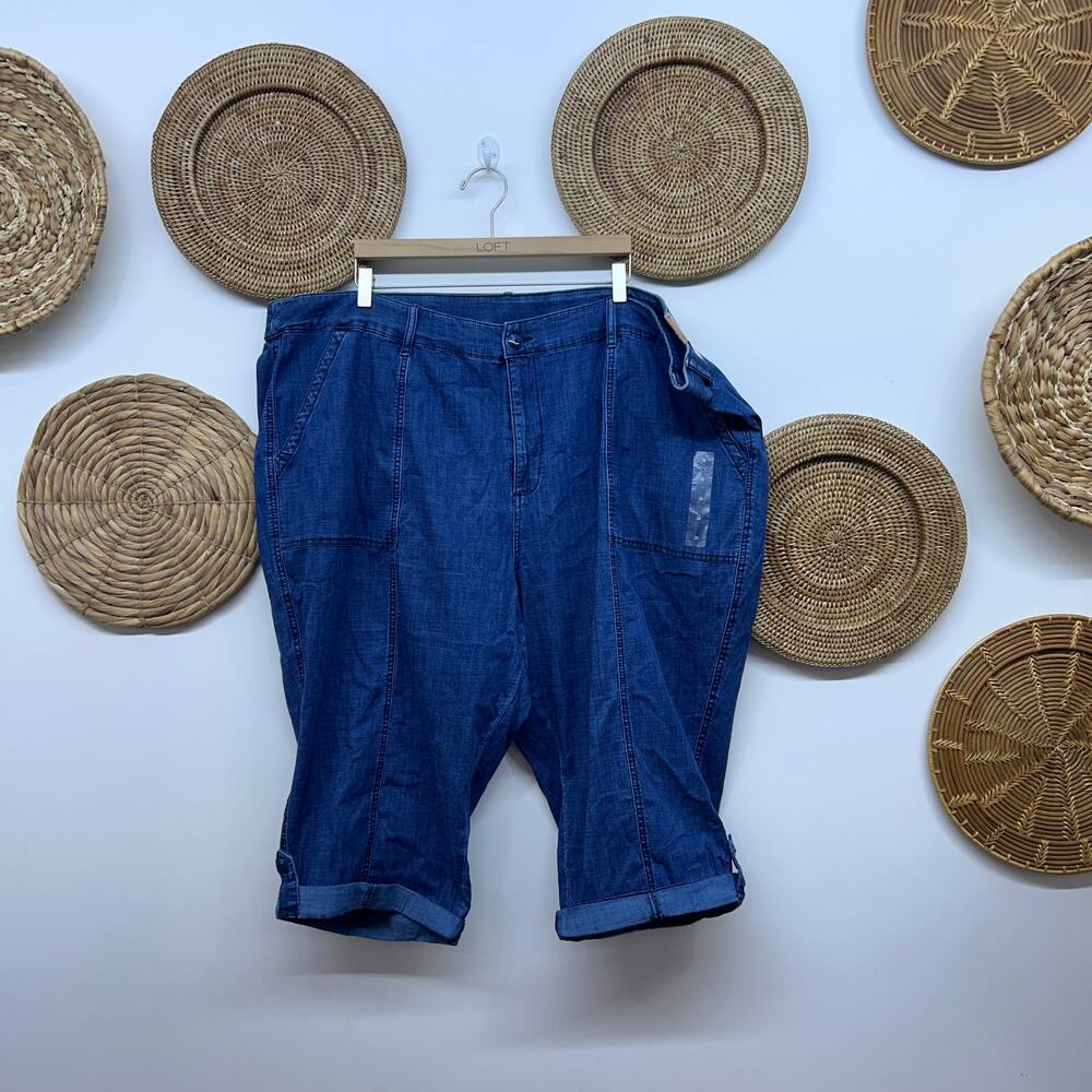 NEW Lane Bryant Denim Pedal Capris Pants Plus Size 28 Blue Cuffed Cropped